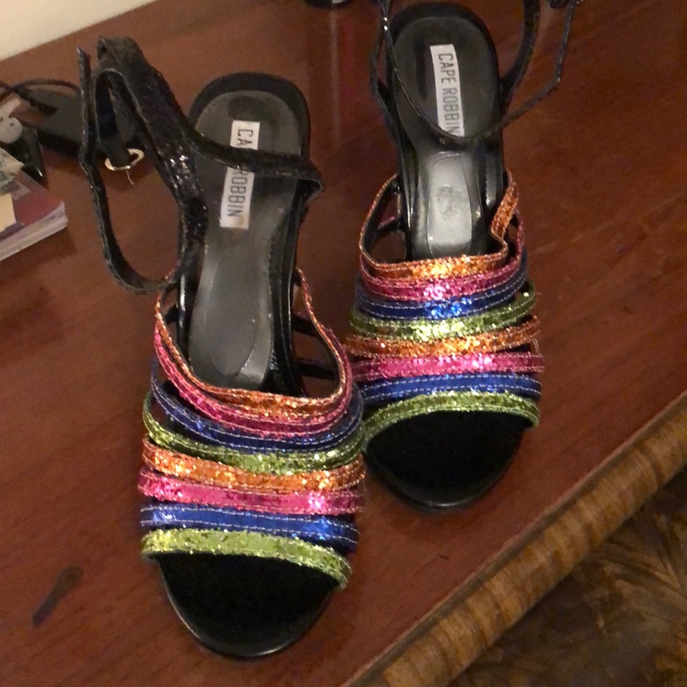 Glittery multicolored sandals